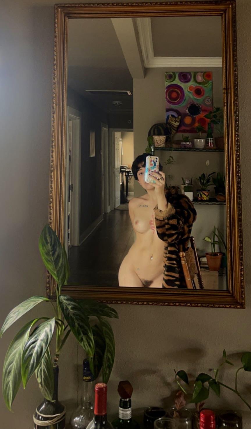 Short hair fem dyke #fW5EXKf6